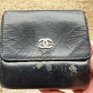 Chanel short wallet